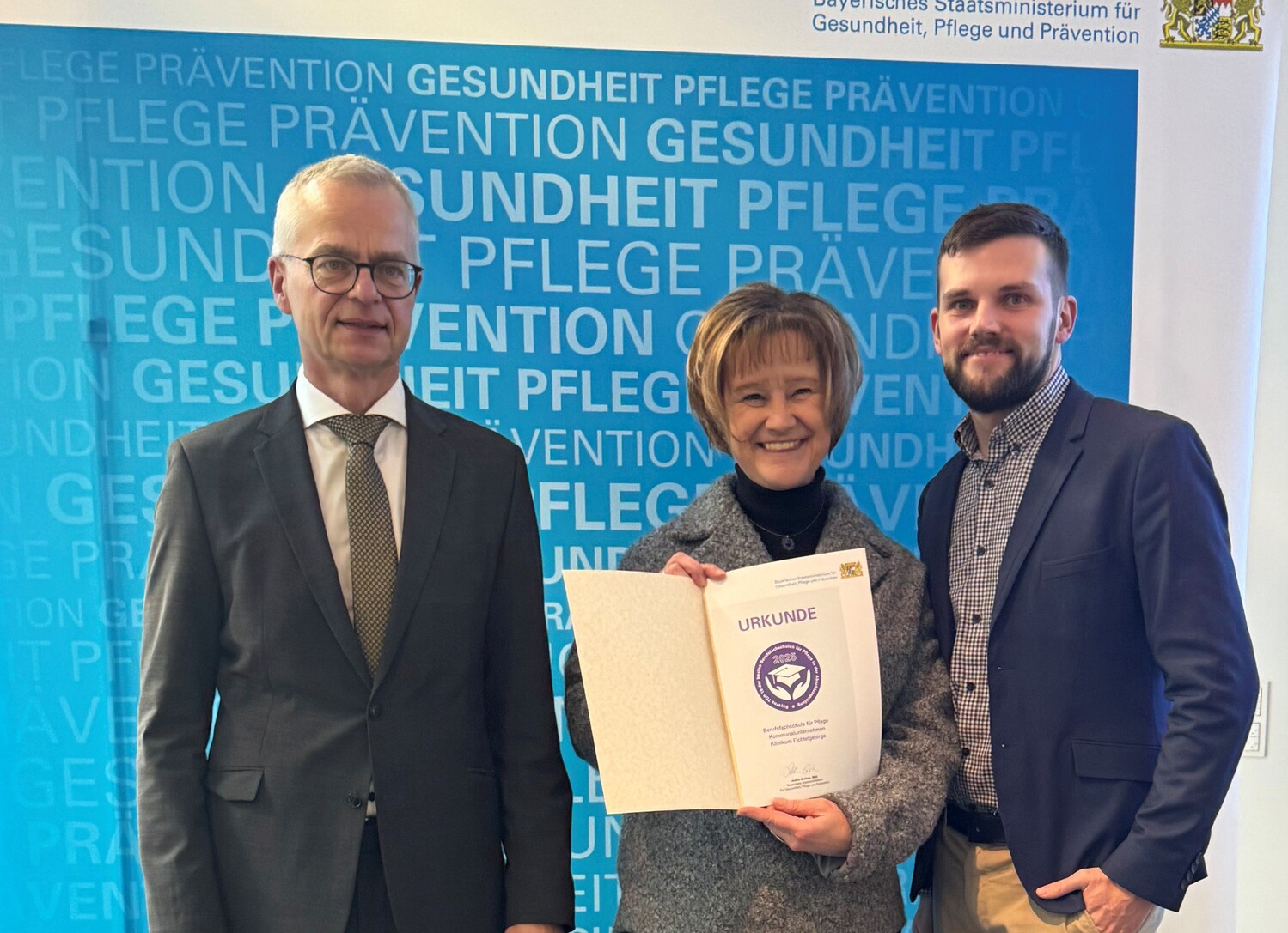 Berufsfachschule für Pflege am Klinikum Fichtelgebirge erneut unter den „Top 10“ ausgezeichnet